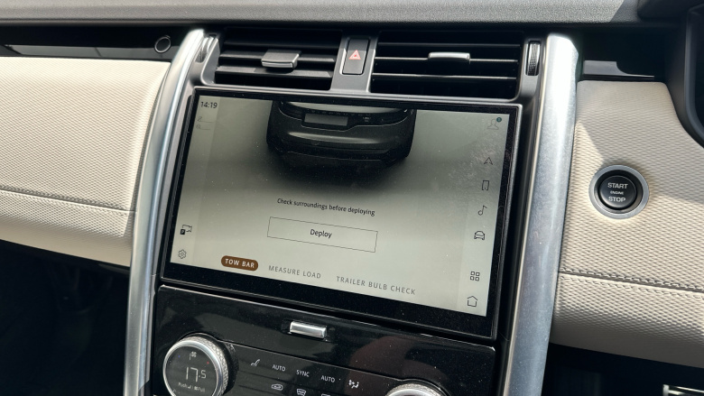 Land Rover Discovery 3.0 D300 R-Dynamic HSE 5dr Auto Diesel Station Wagon